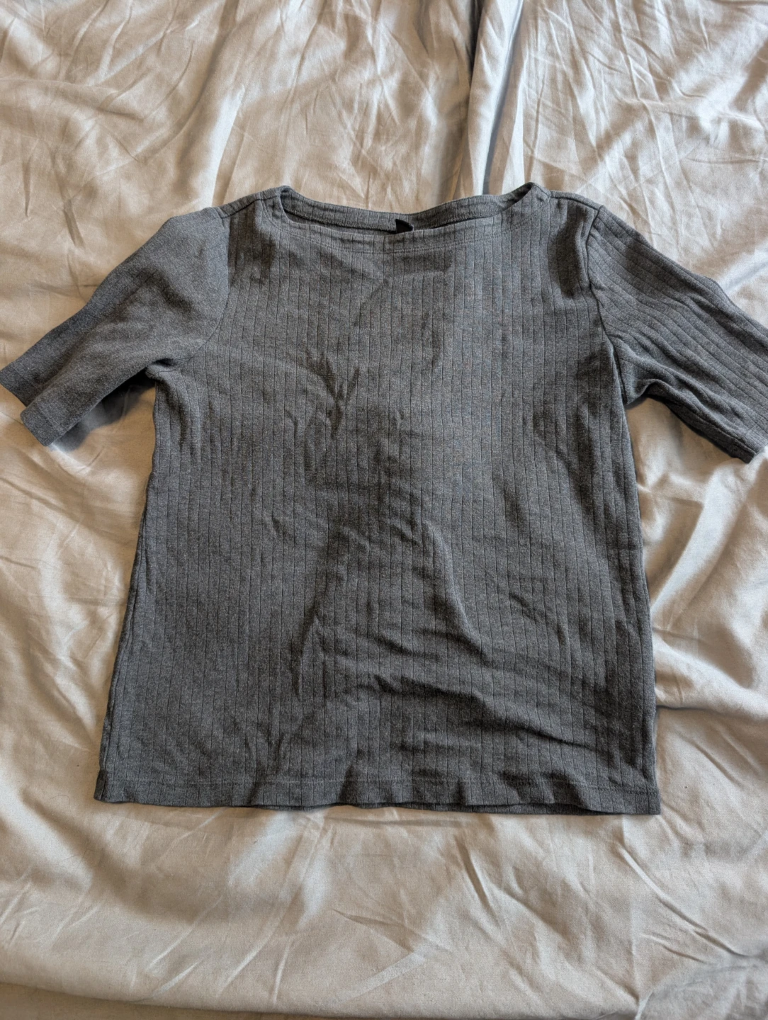 Uniqlo Grey Ribbed Knit T-Shirt Size S