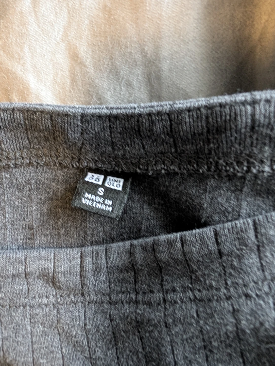 Uniqlo Grey Ribbed Knit T-Shirt Size S - photo 2