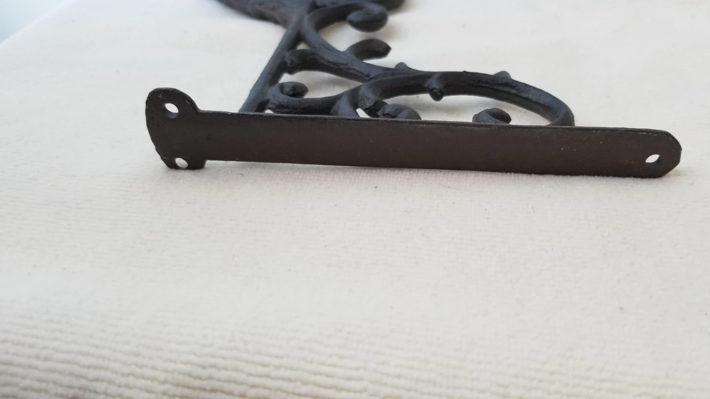 Pair of Cast Iron Horse Head Wall Mount Plant Hangers/Brackets. - photo 4