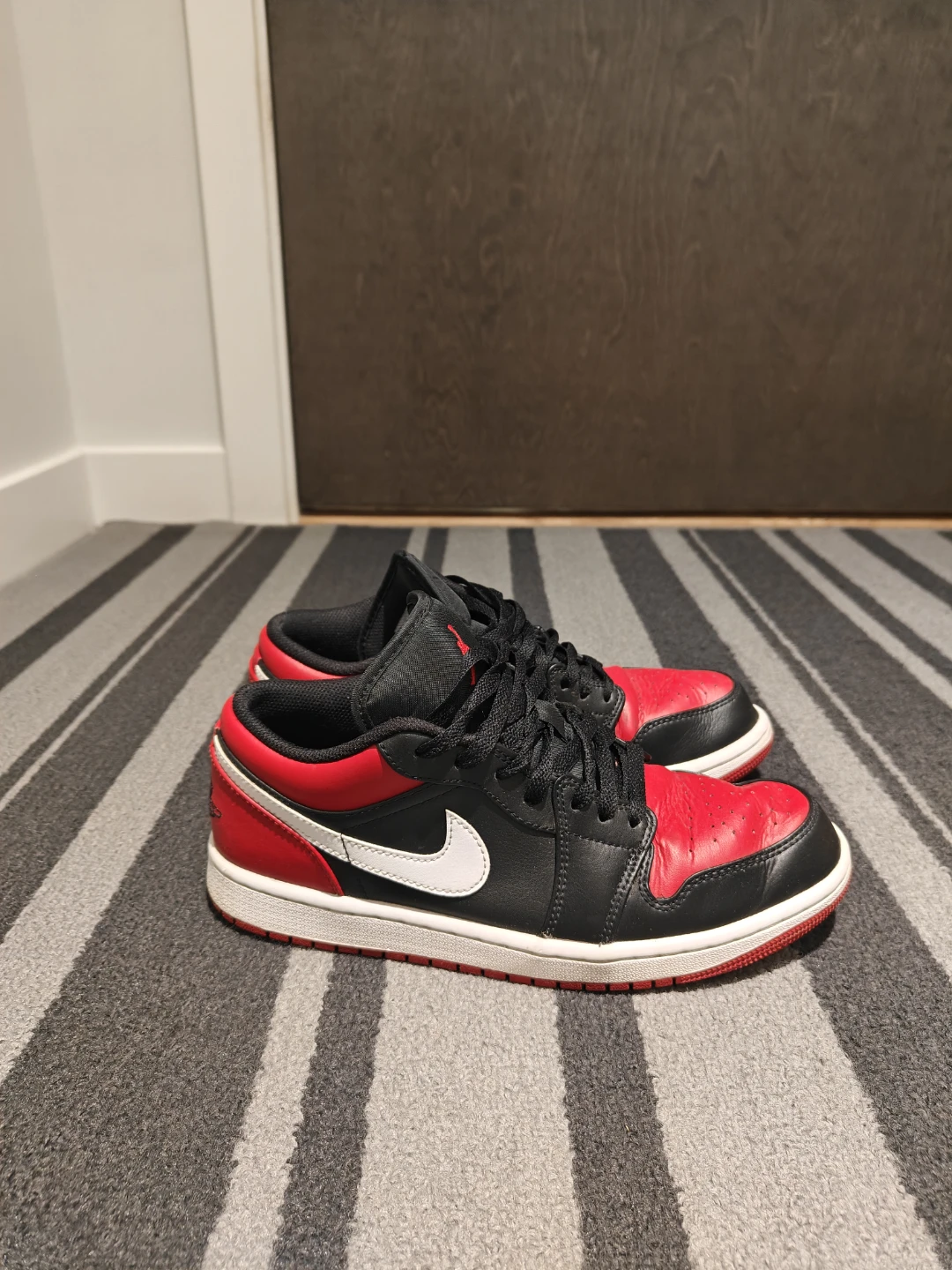 Nike Air Jordan 1 Low "Bred" sz 8