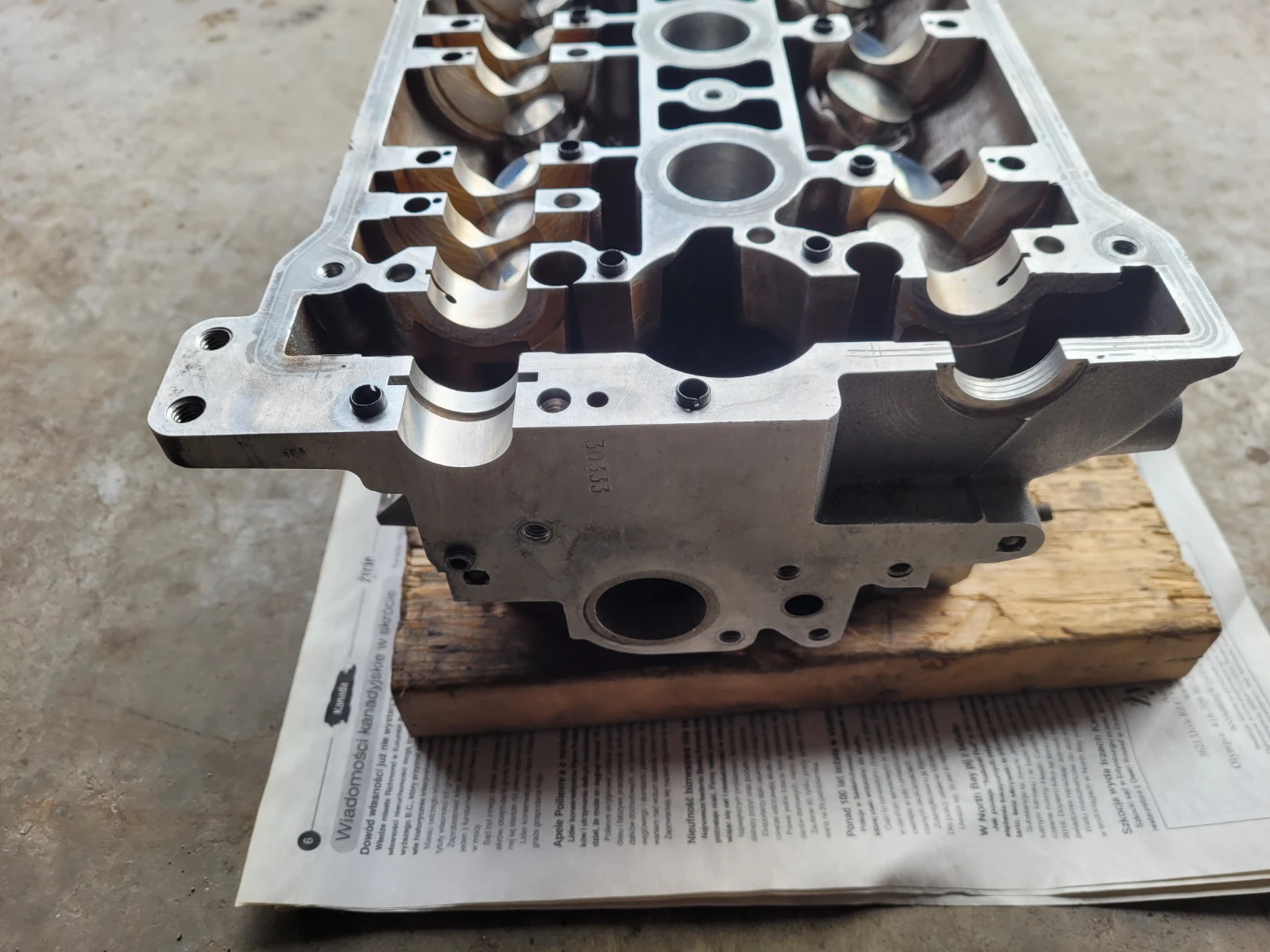 ENGINE CYLINDER HEAD, for an 2003 Audi ,A4,1.8 liter Turbo - photo 5