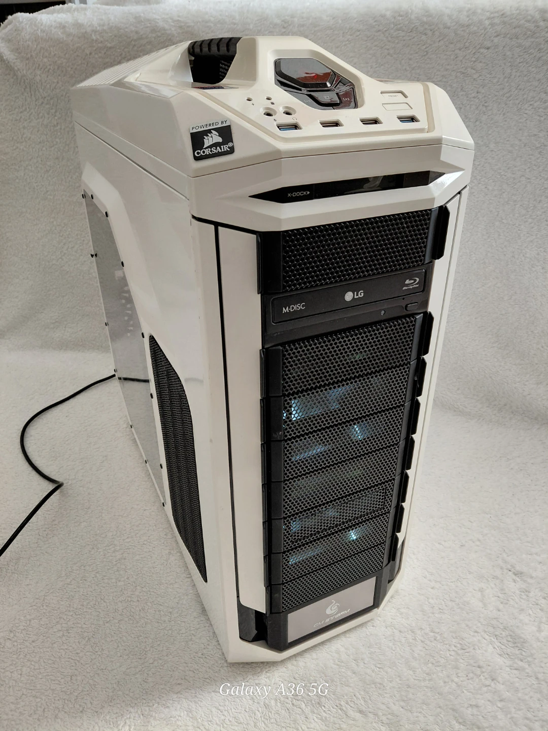 Full Tower Gaming PC Case - White