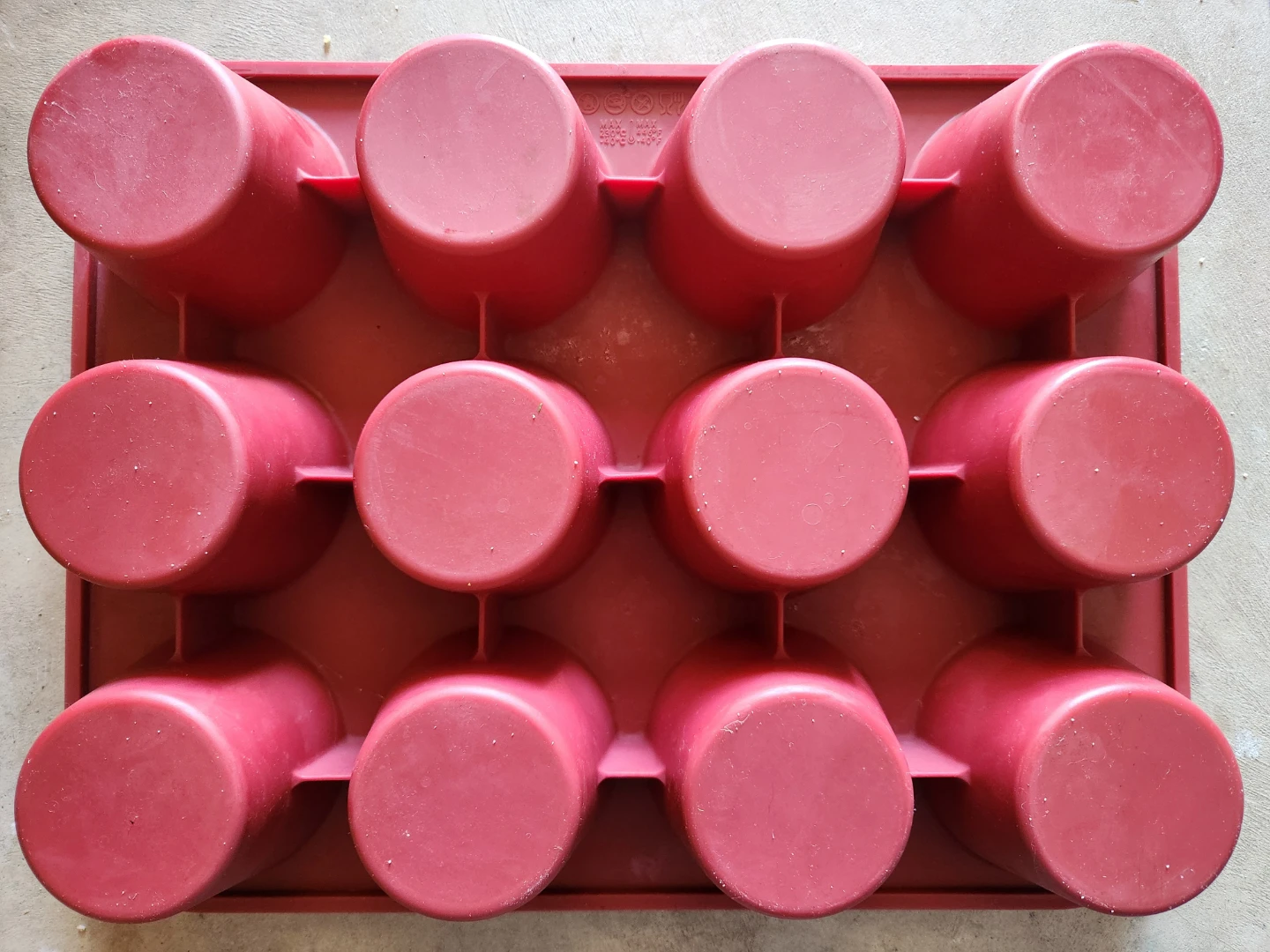 Silicone Muffin or Cupcake Baking Tray - photo 2