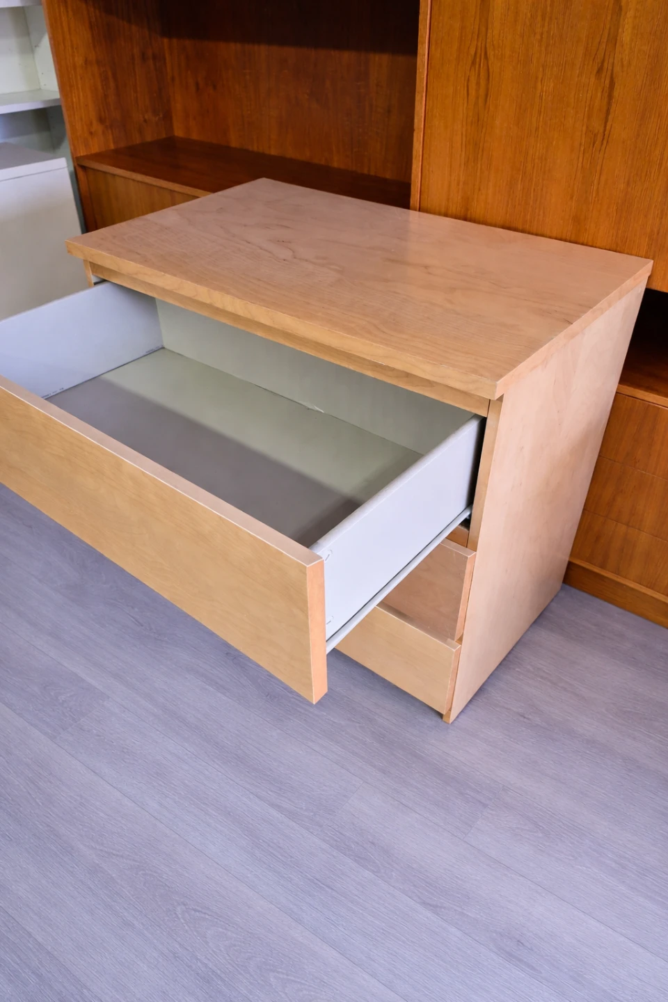 Light Wood 3-Drawer Dresser - photo 2