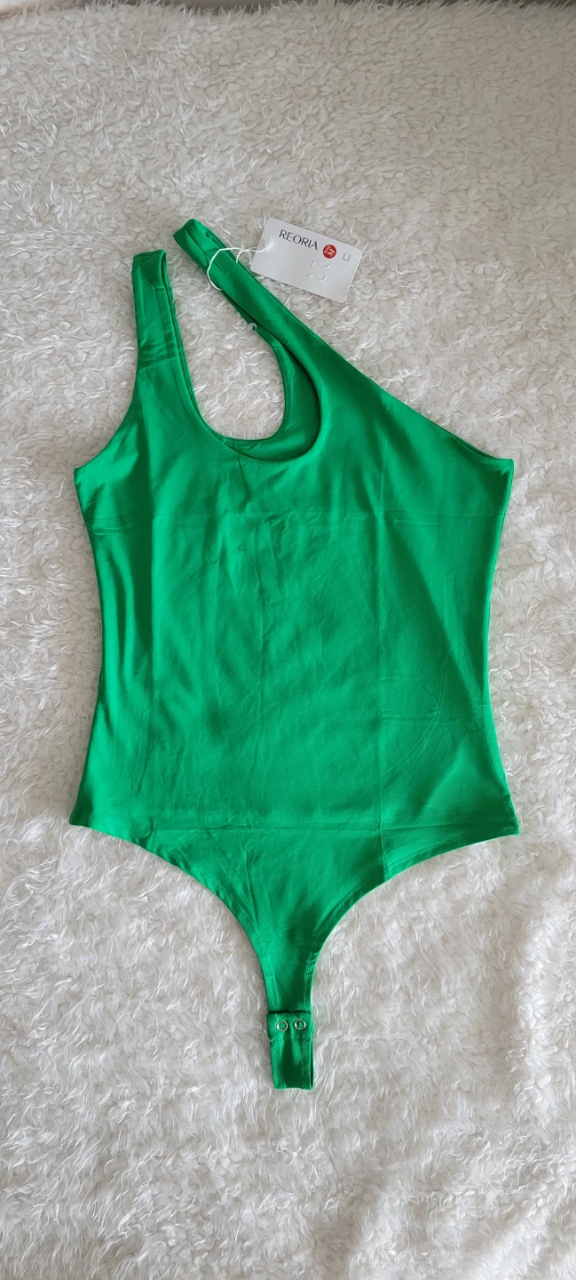 BNWT Green One-Shoulder Tank Bodysuit - Size M - photo 2