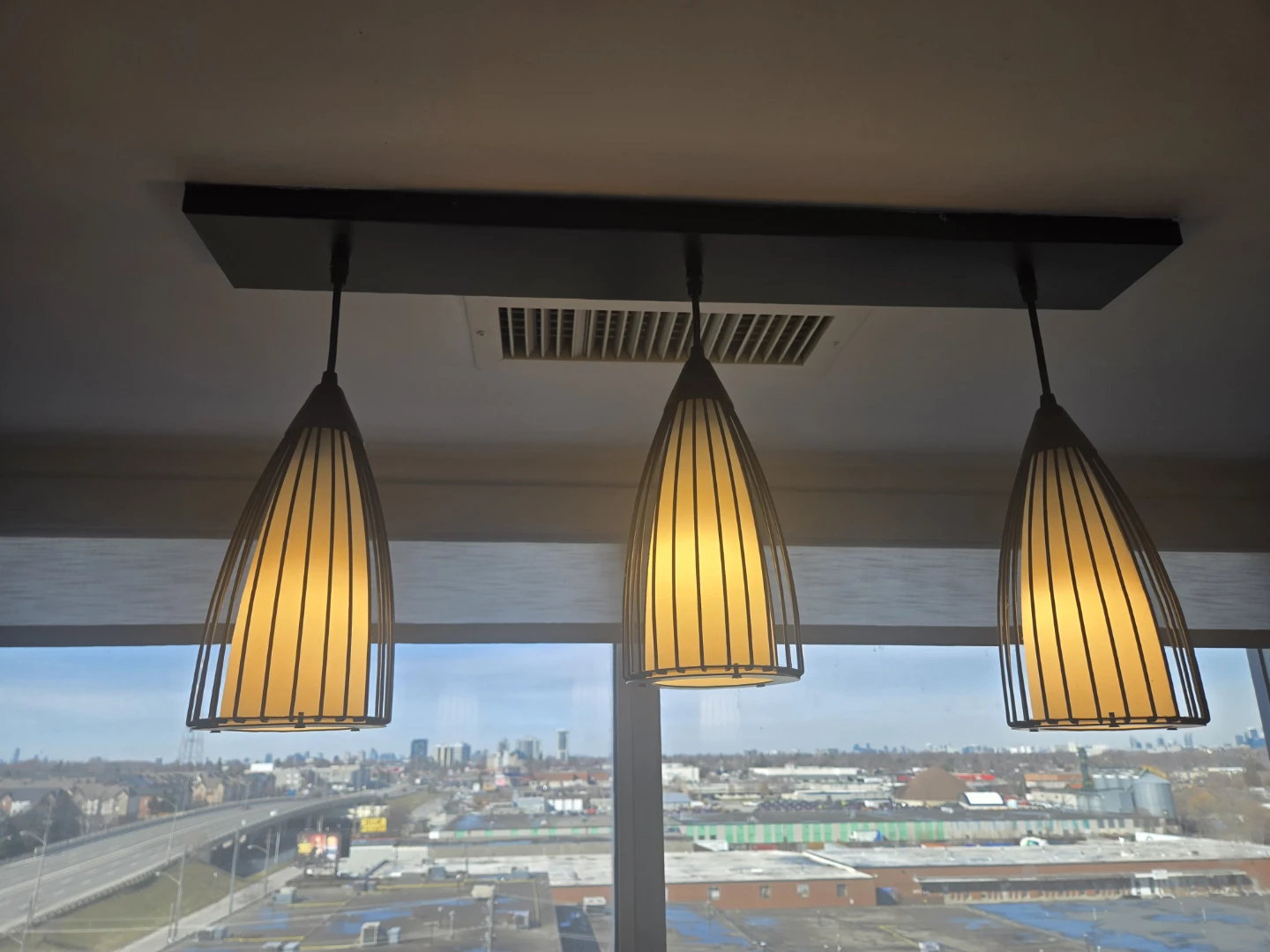 Pendant Light Fixture - 3 Light Bar
