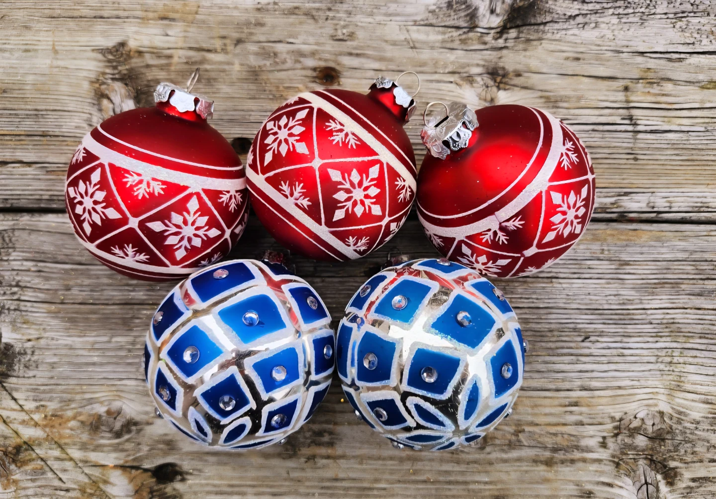 Red & blue ornaments!