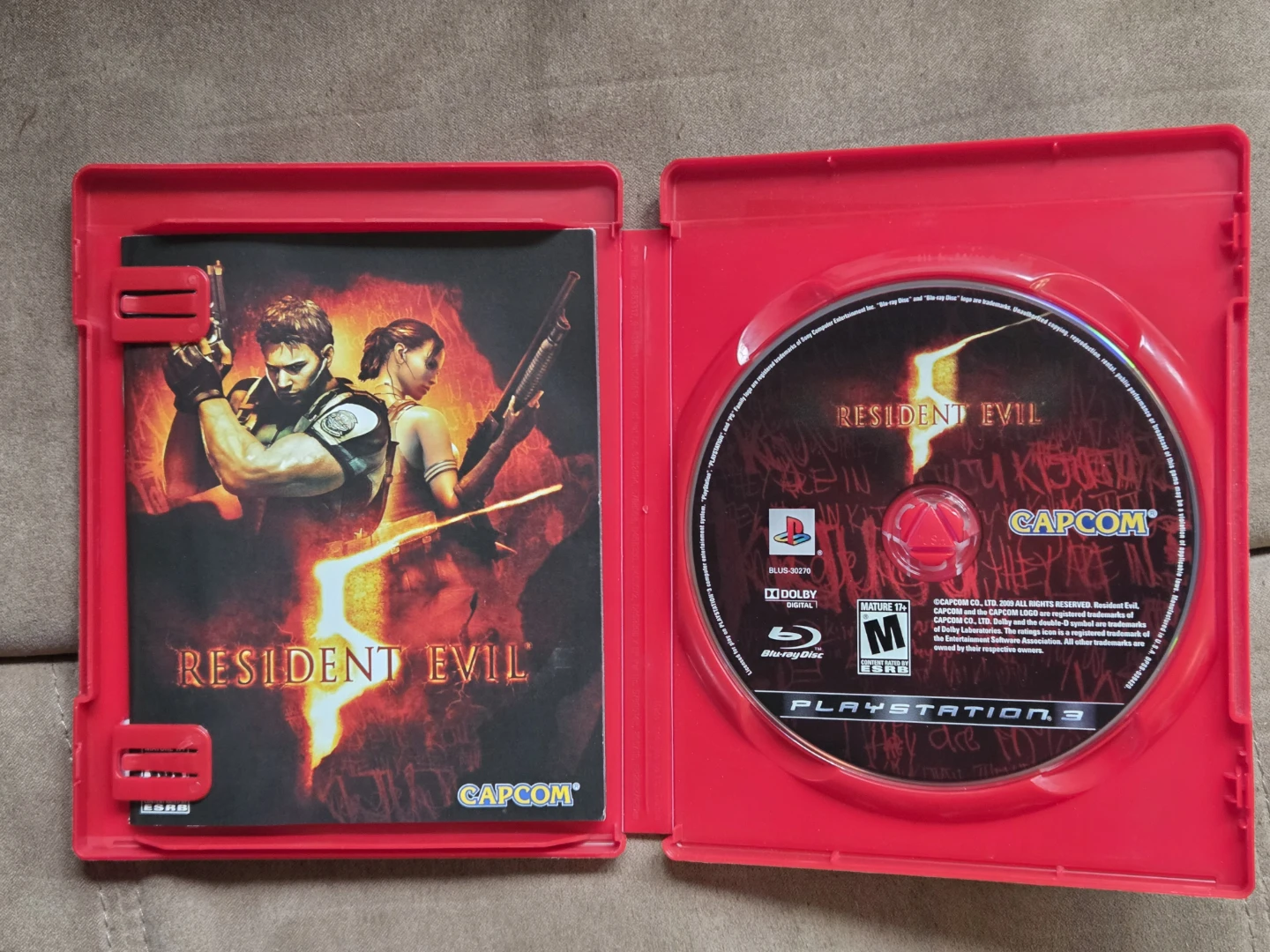 Resident Evil 5 PlayStation 3 Game (Greatest Hits) - photo 3