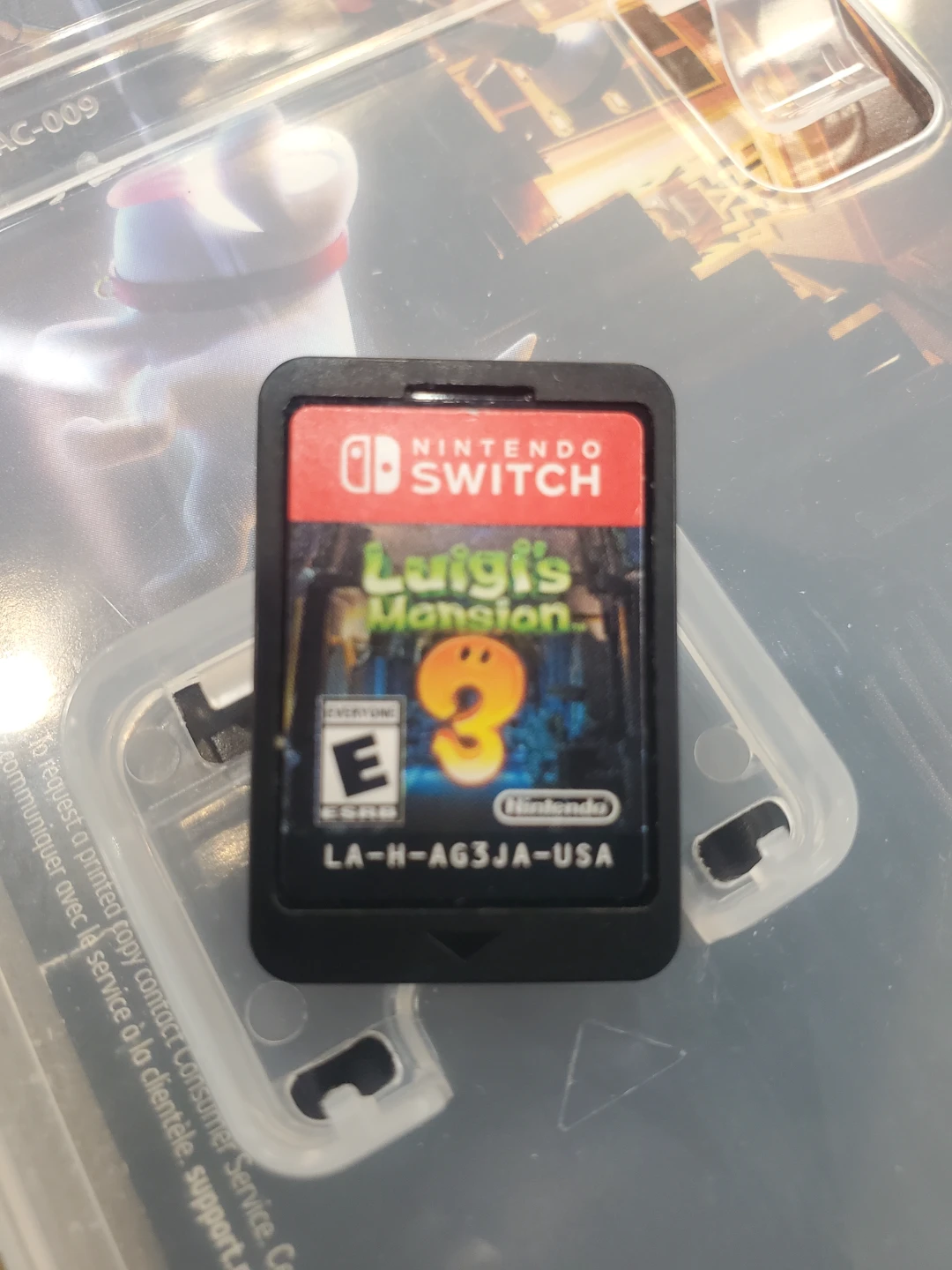 Nintendo Switch Luigi's Mansion 3 Game - photo 2