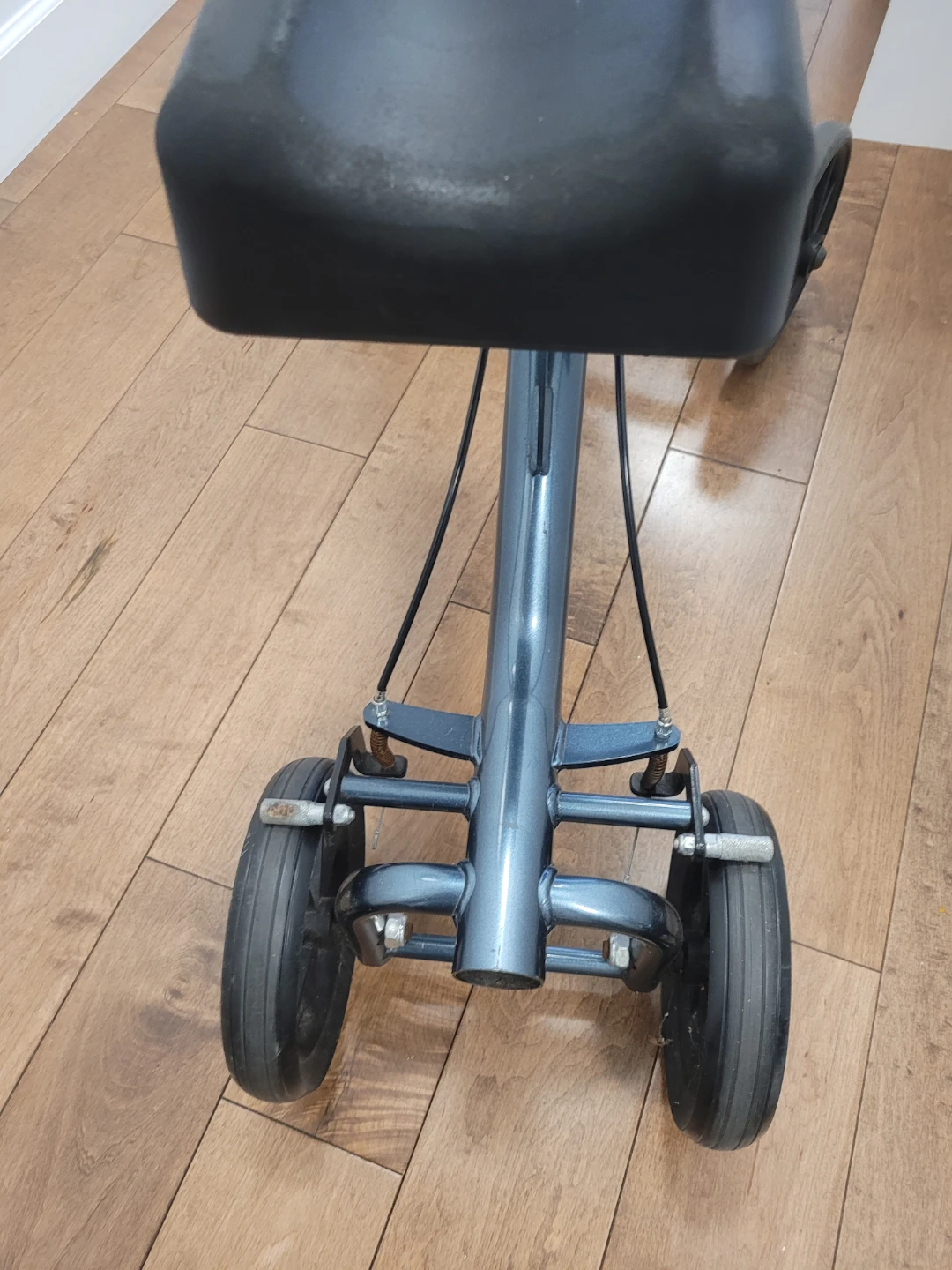 NOVA HEAVY DUTY KNEE SCOOTER - photo 2