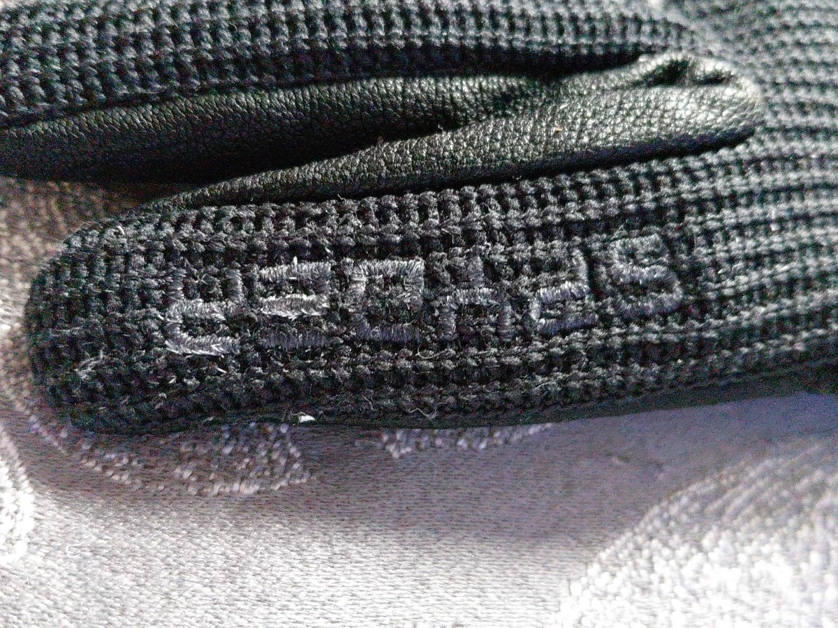 Seirus Black Leather and Knit Gloves with Spider Logo - photo 4