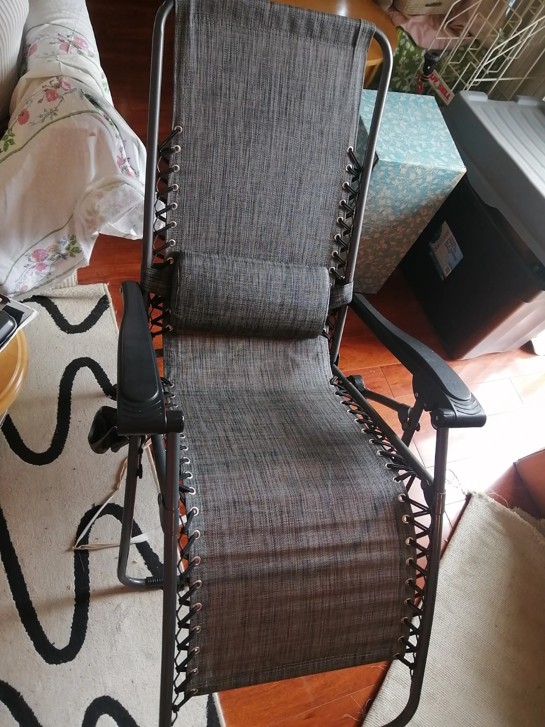 Grey Zero Gravity Chair