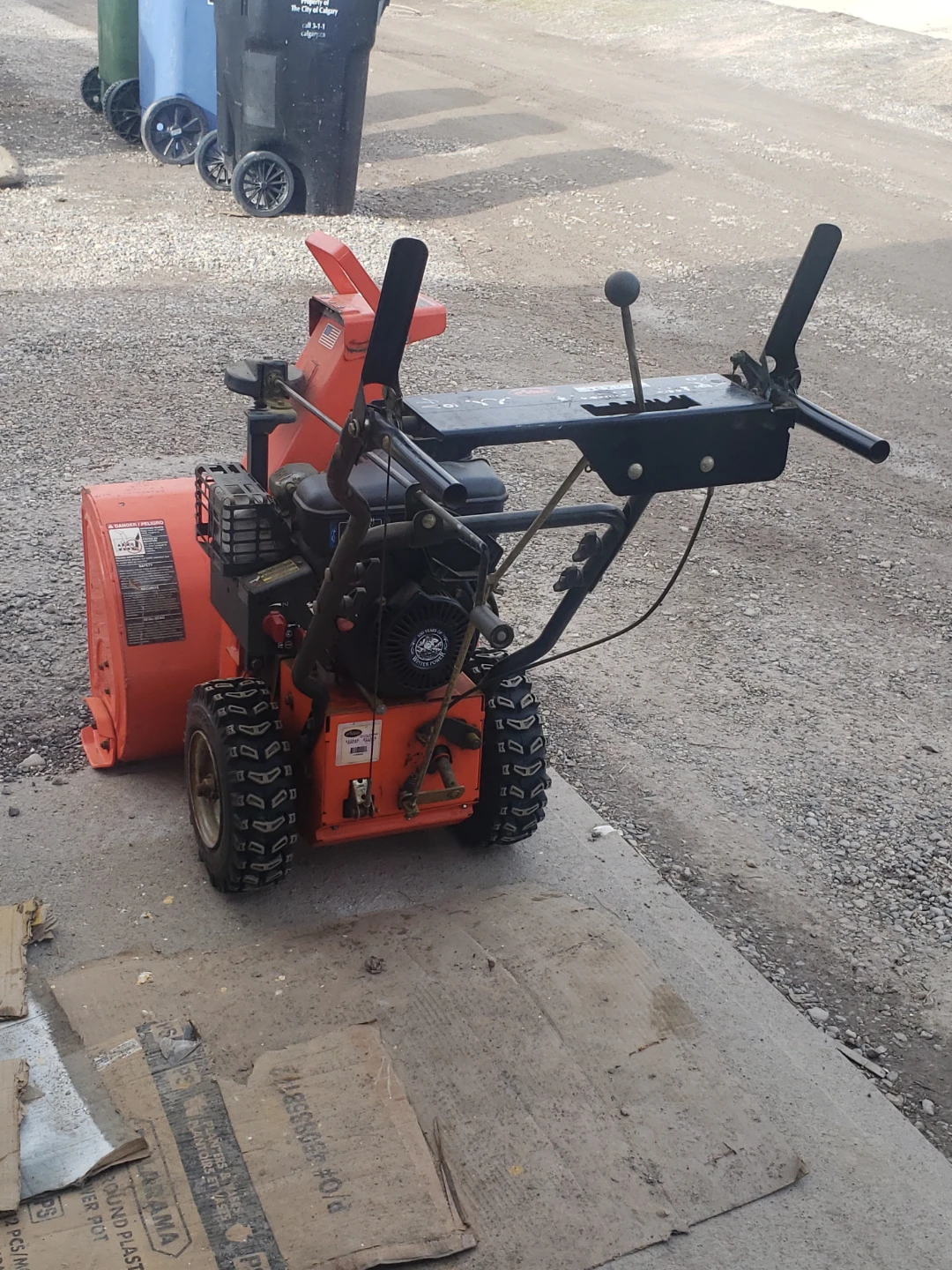 Ariens 724 Snowblower - photo 2
