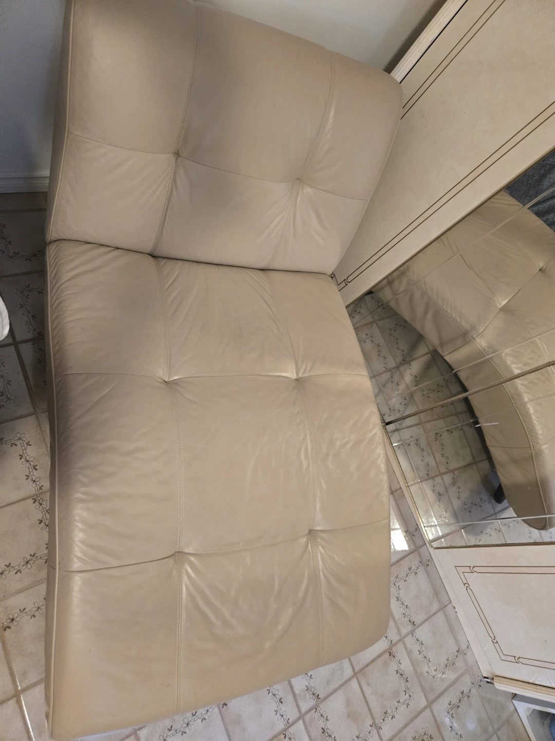 Cream Leather Chaise Lounge