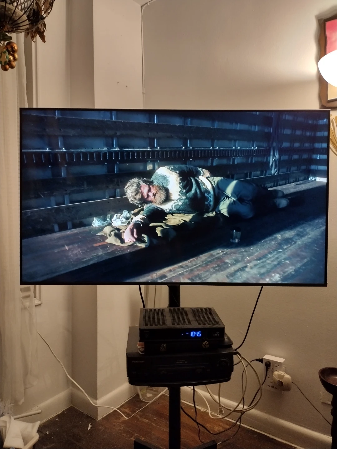 Samsung 55" QLED Smart TV - 2023
