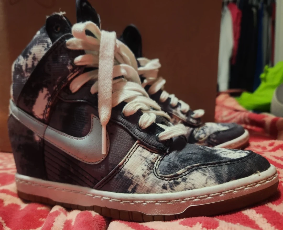 Nike Dunk Sky Hi Wedge Sneakers size 6