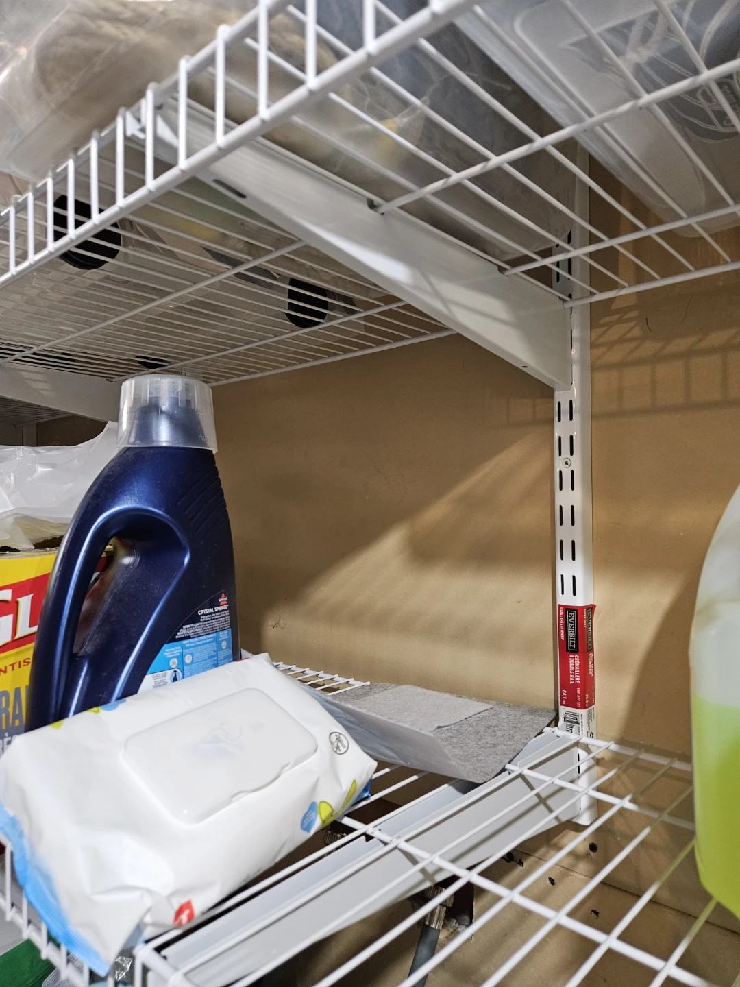 Wire shelving and supports - photo 2