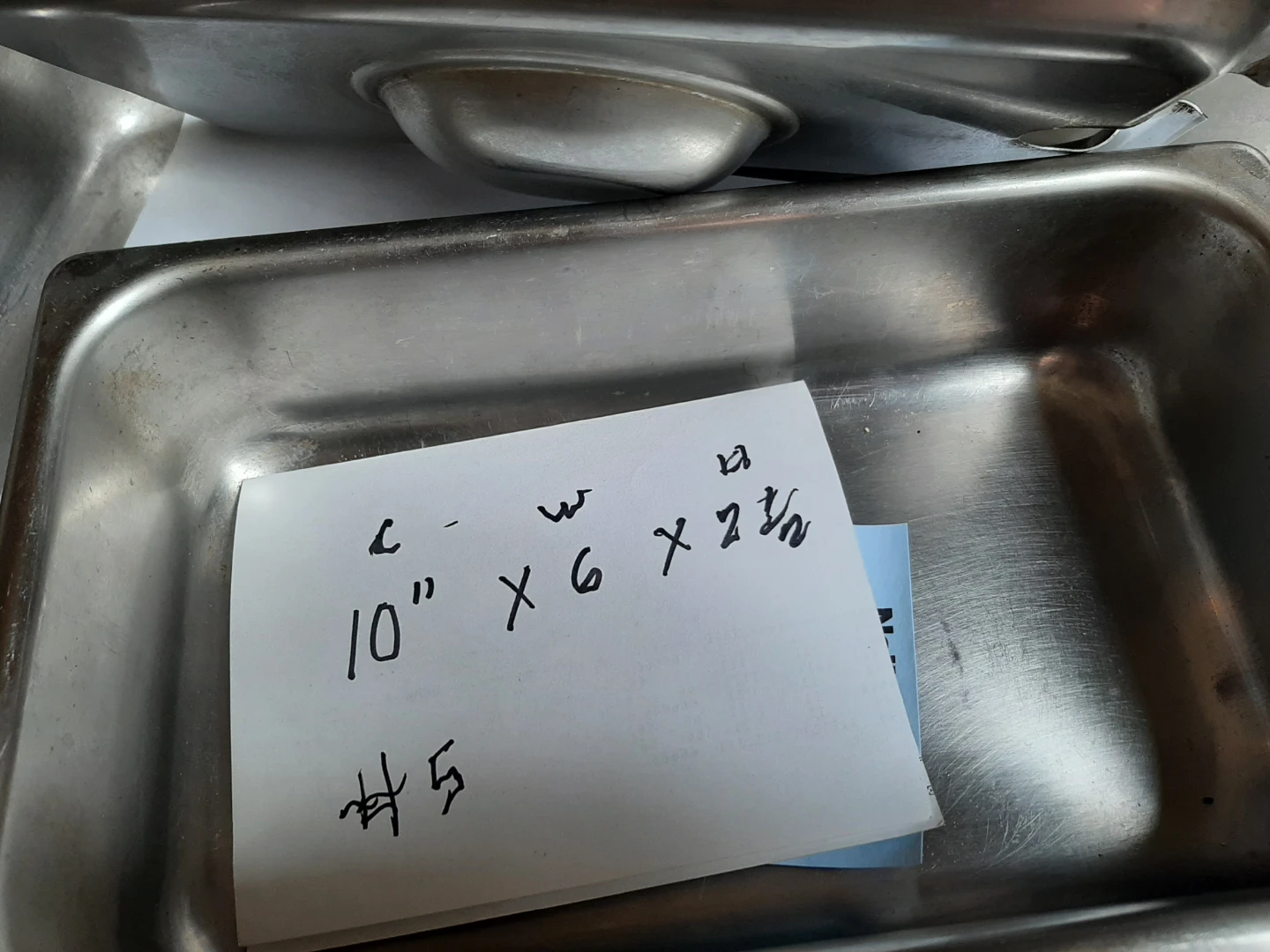 Five stainless steel stainless food presenters , 4 with lids - photo 3