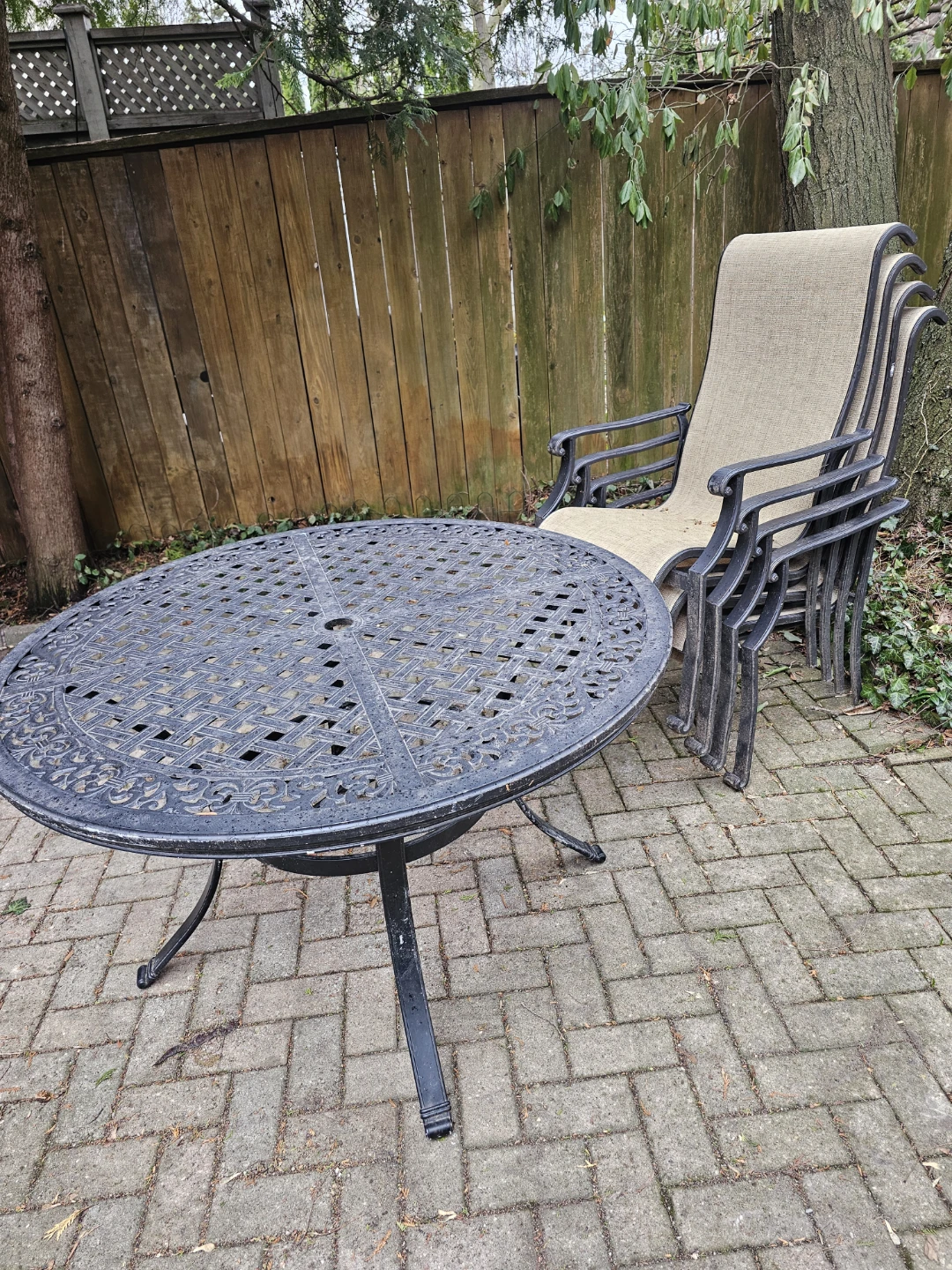 Table & 4 chairs