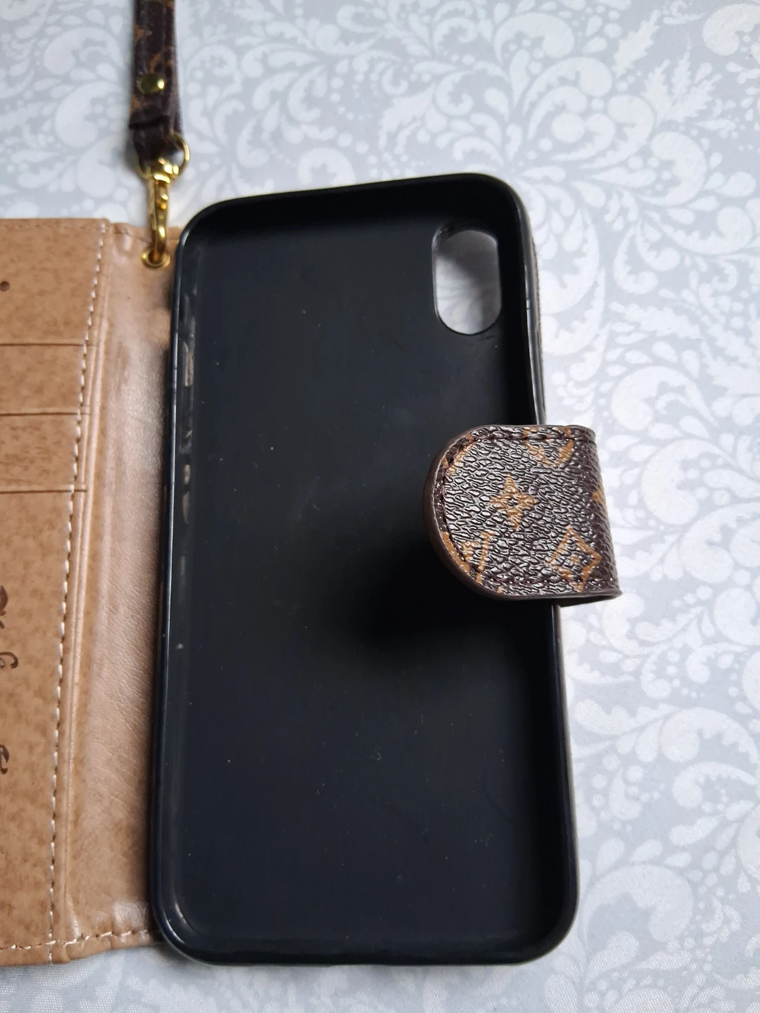 LV Monogram Folio Phone Case with Wrist Strap - photo 2