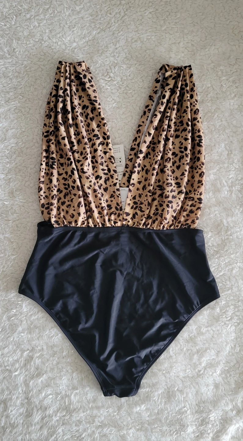 BNWT Women's Leopard/Black One Piece Swimsuit XL - photo 3
