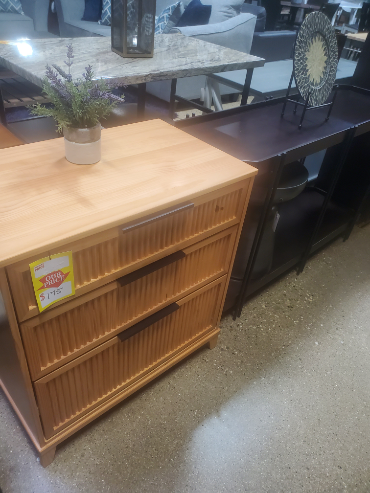 Wooden 3-Drawer Dresser Chest