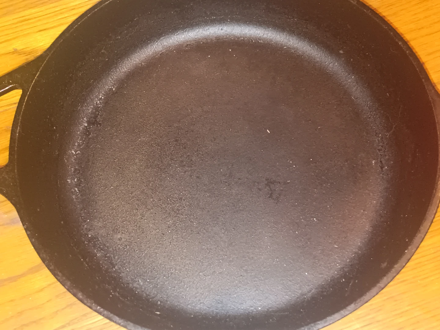 Lodge Cast Iron Skillet with Red Handle Holder - photo 2