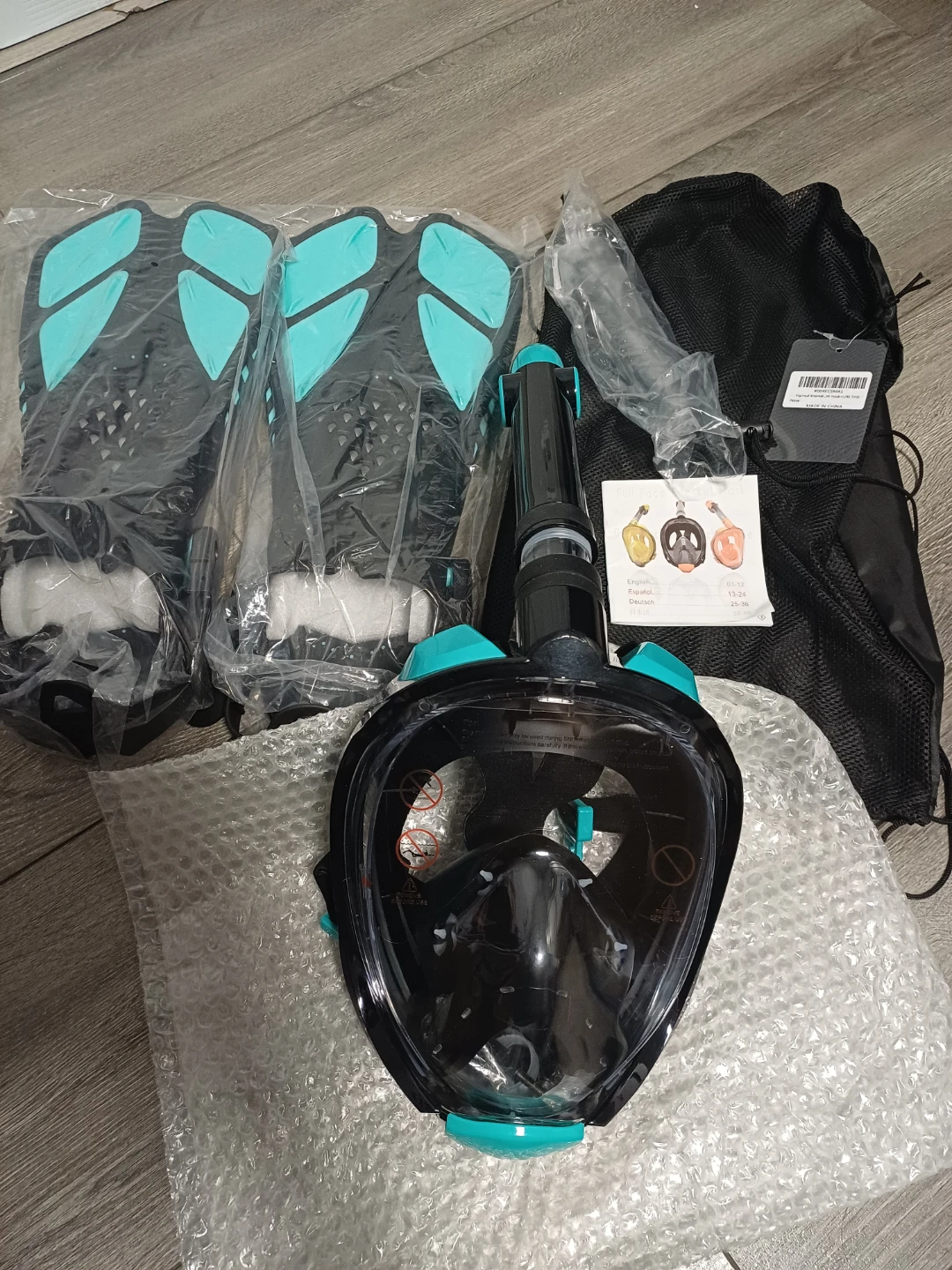 Full Face Snorkel Mask Set with Fins and Bag - photo 5