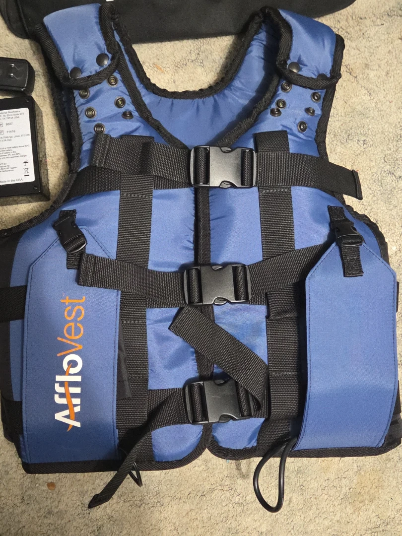 AffloVest Cough Machine with Carrying Bag and Accessories - photo 3
