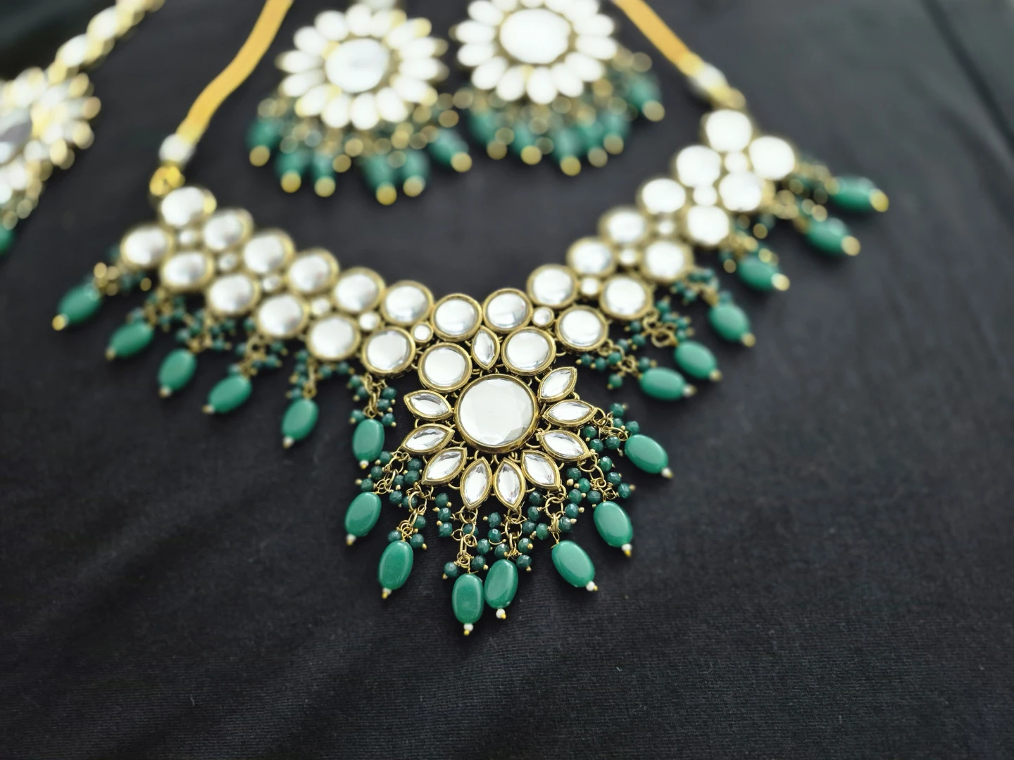 Jewelry Set with Necklace, Earrings, and Tikka - photo 3