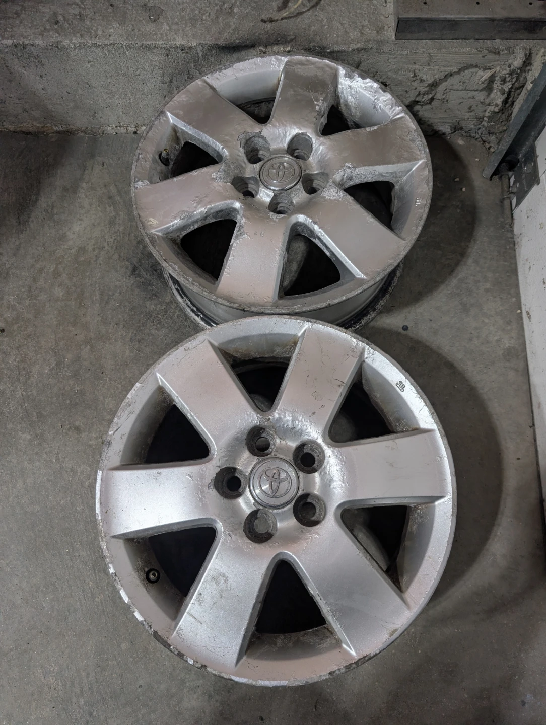 (2)-15 Inch Alloy Rims Off 2004 Toyota Corolla 5x100 - photo 4
