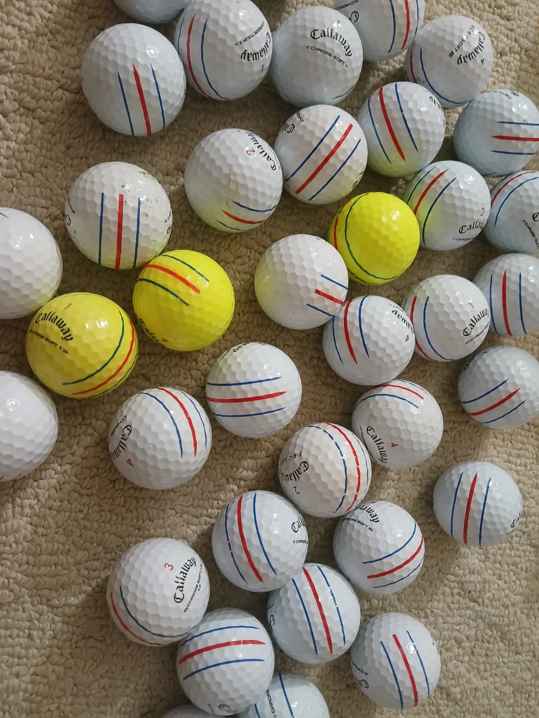 24 of 3 Stripes Callaway. Like New. No Scratches.