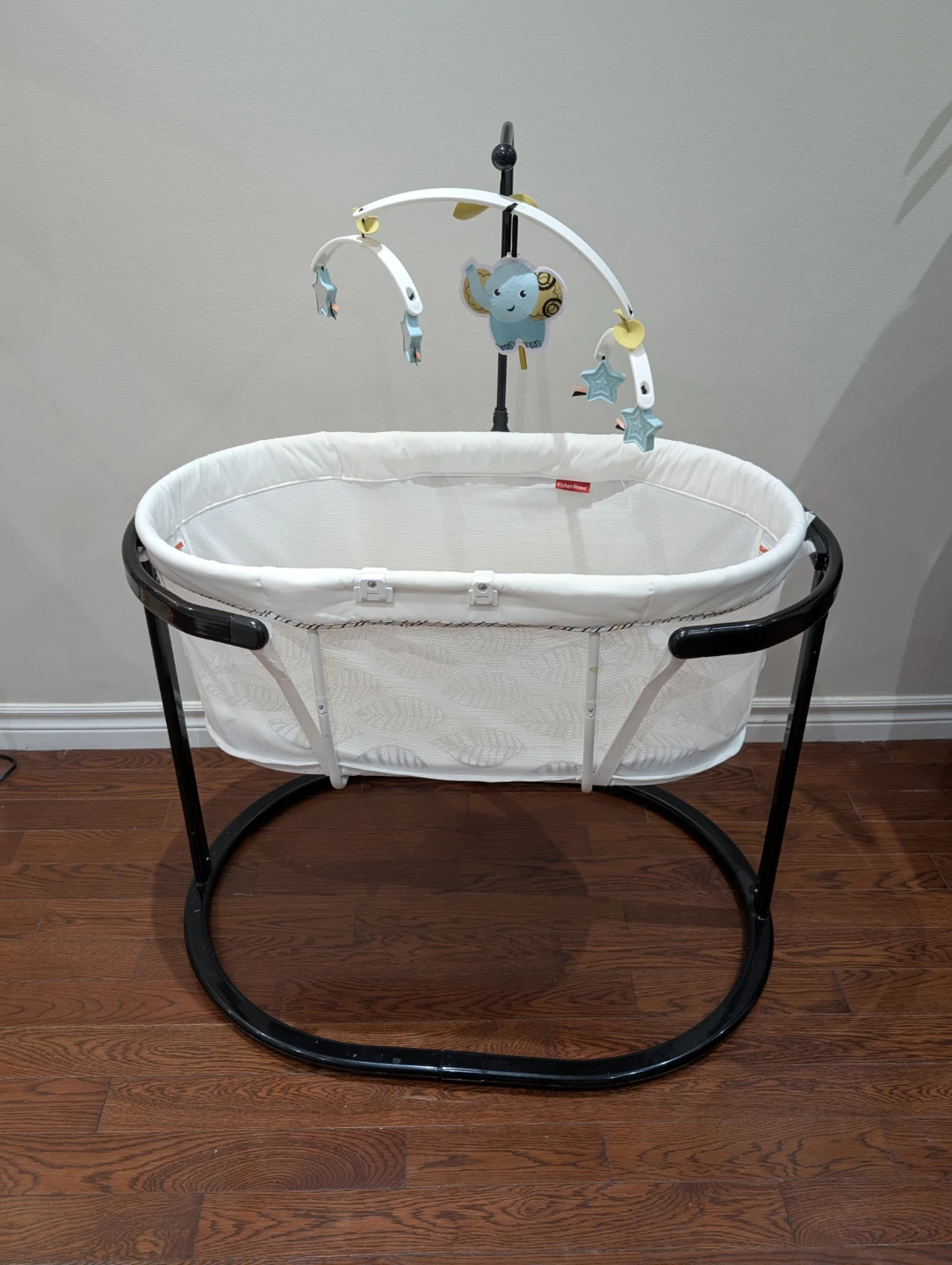 Fisher-Price Soothing Motions Bassinet