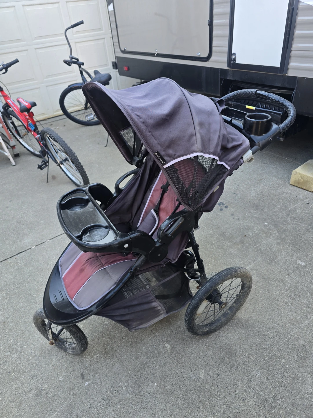Baby Trend Jogger Stroller - photo 2