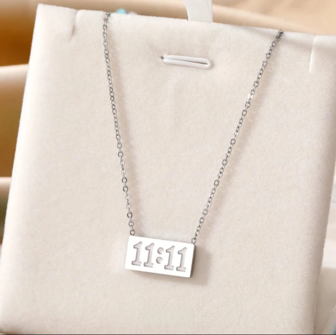 New Jewelry with different designs available - photo 4