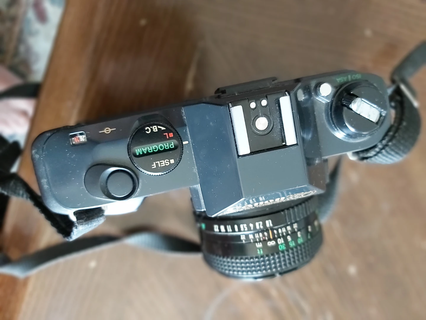 Canon T50 35mm Film Camera with 50mm f/1.8 Lens - photo 3