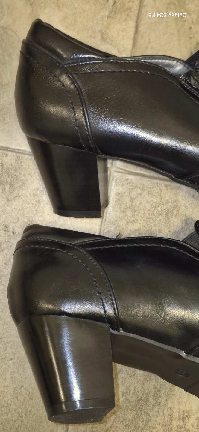 GB Genuine Comfort Black Leather Zip Ankle Boots - Size 8 - photo 5