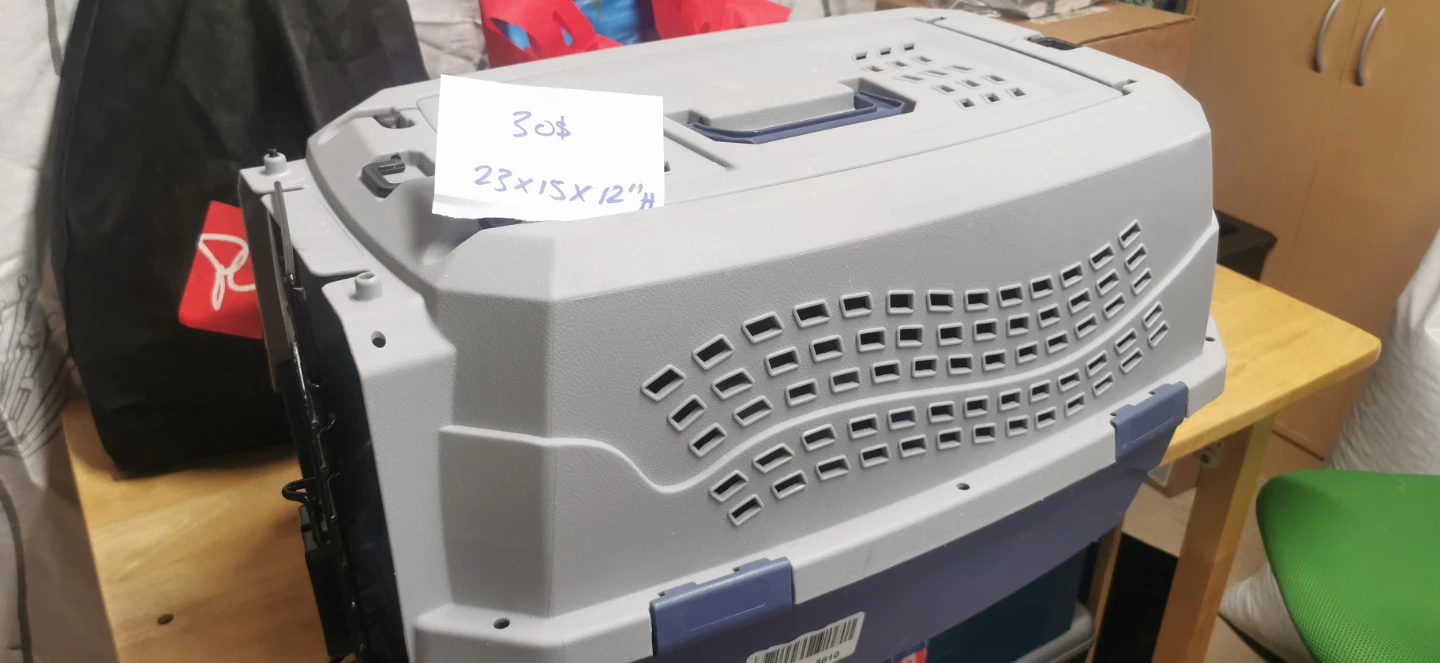 Pet Carrier Crate 23" x 15" x 12"