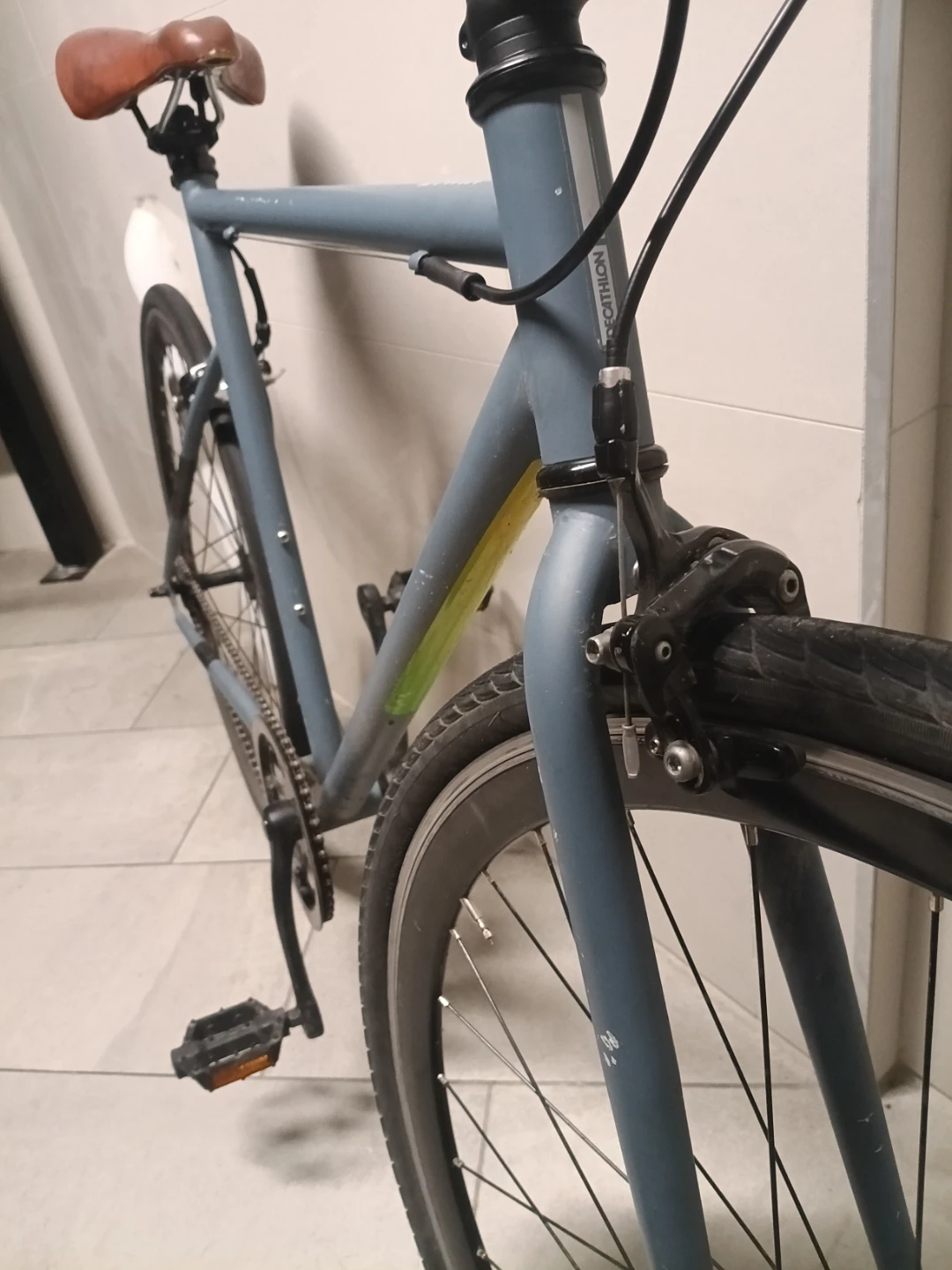 B'TWIN City Bike Single Speed with one BREV rim - photo 3