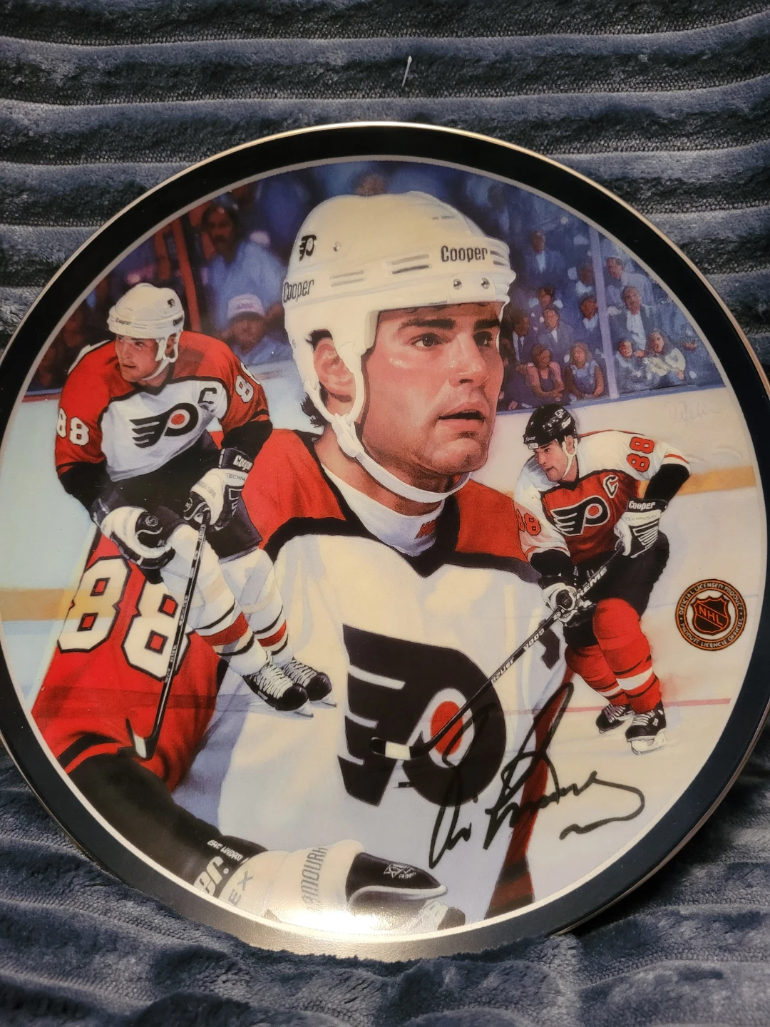 Eric Lindros Collectible Plate - photo 2