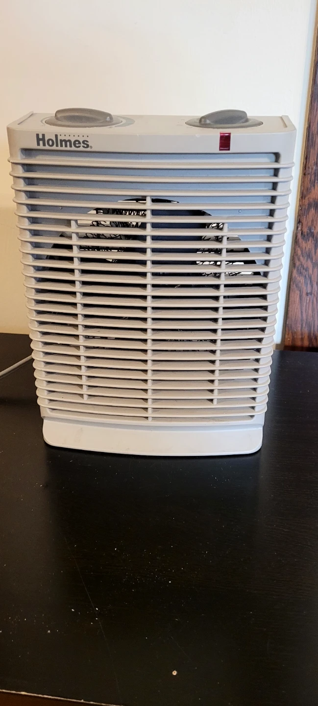 Holmes portable fan heater - photo 2