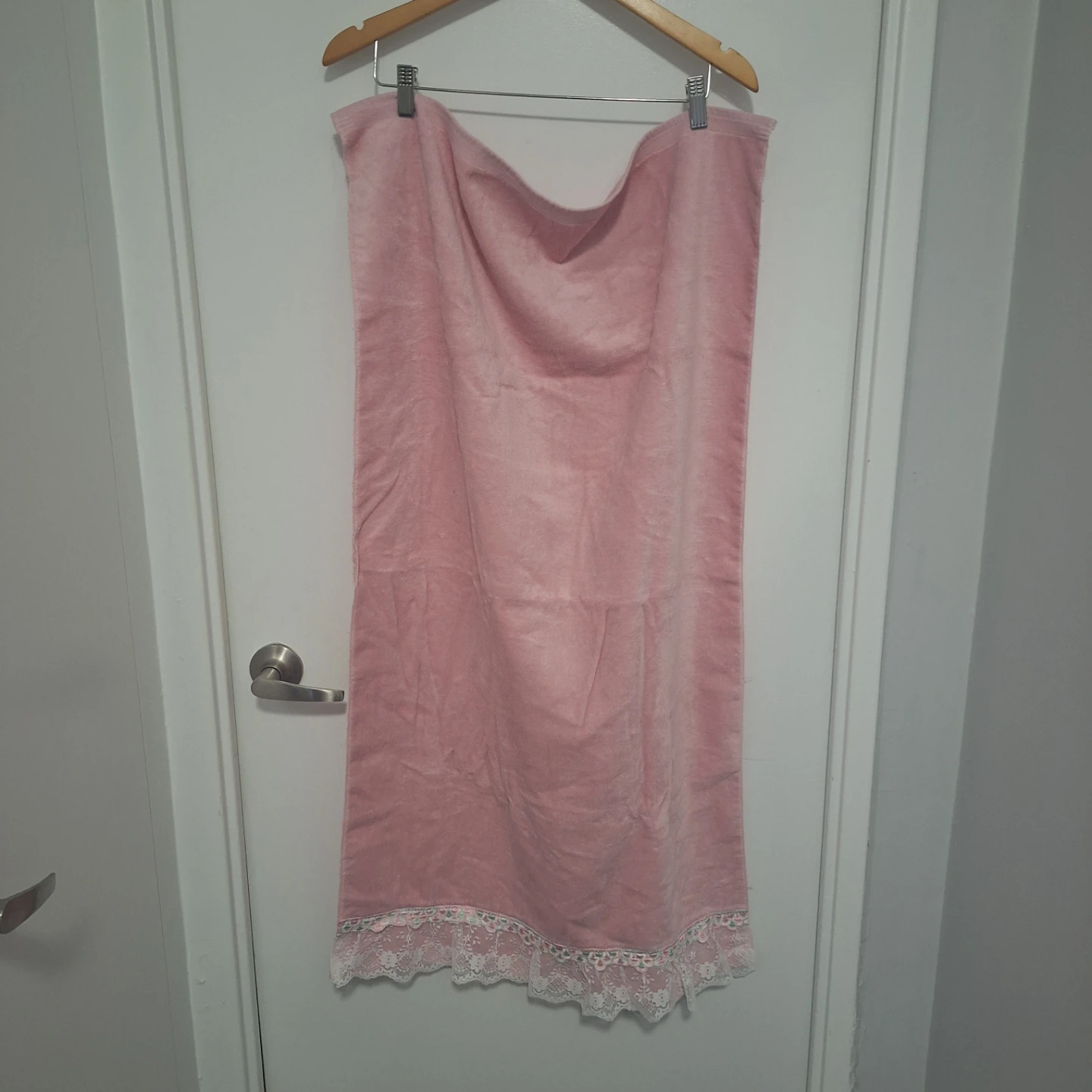 Pink Terry Cloth Towels with Lace Trim - photo 4