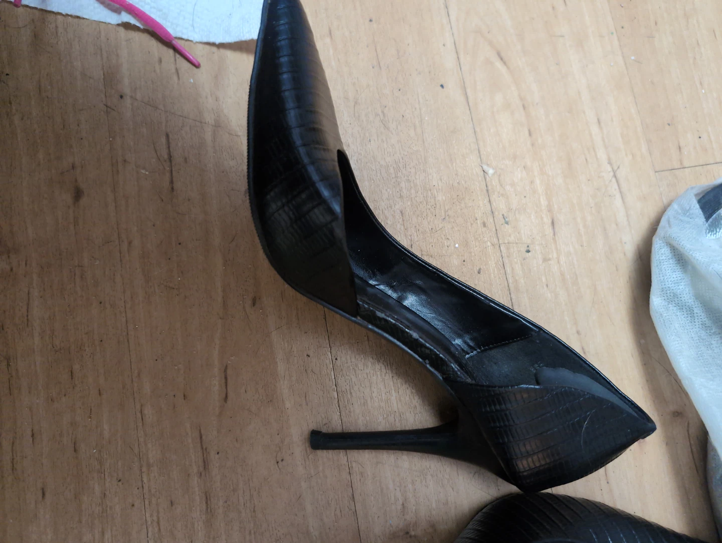 Le Château Black Snake Print Heels size 7½ - photo 2