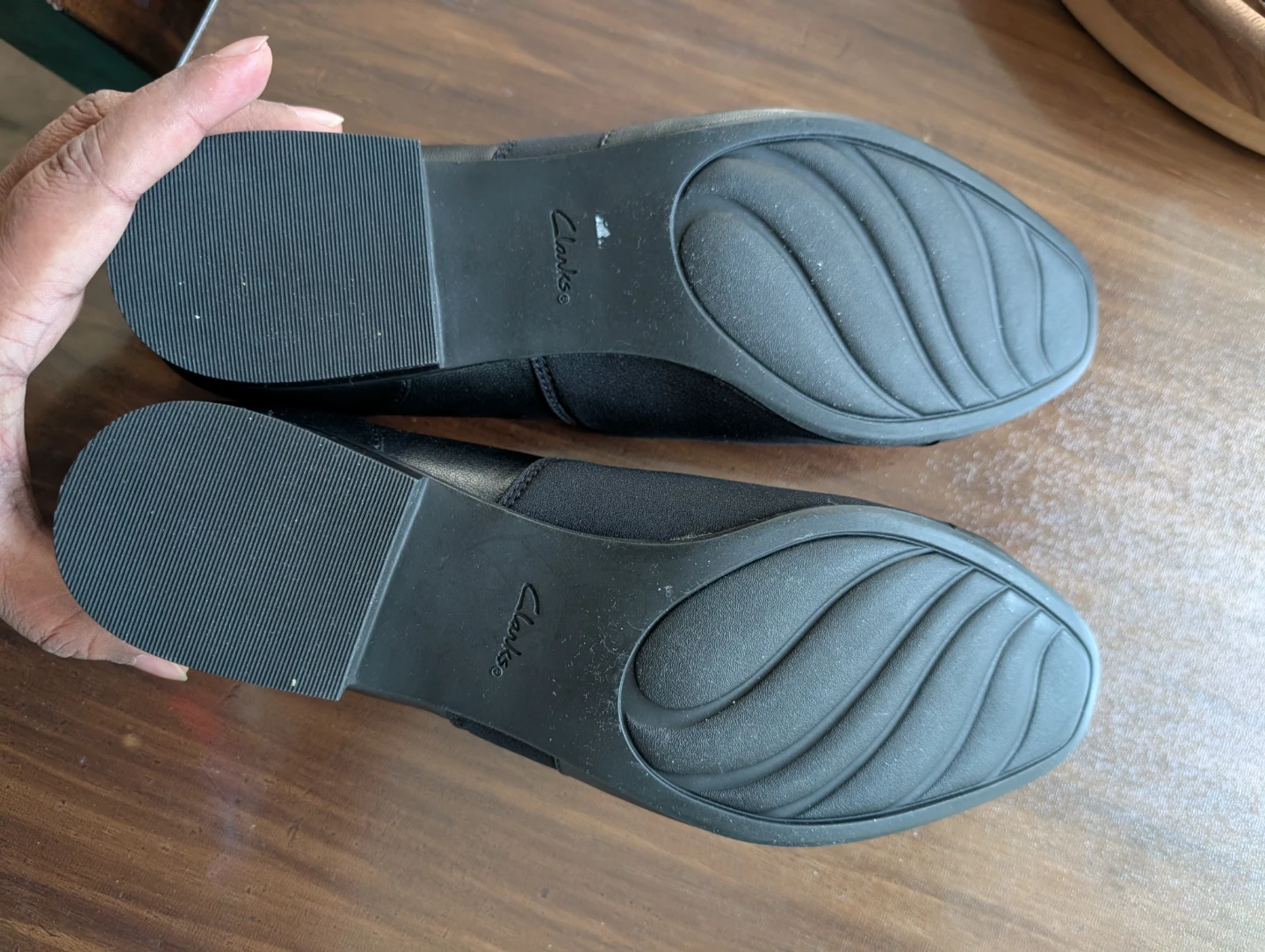 Clarks Collection Women's Black Loafers Size 12 - photo 4