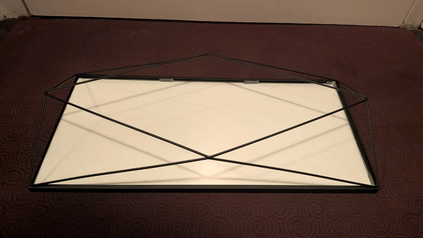 Geometric Wire Metal & Glass Black Picture Frame - photo 2