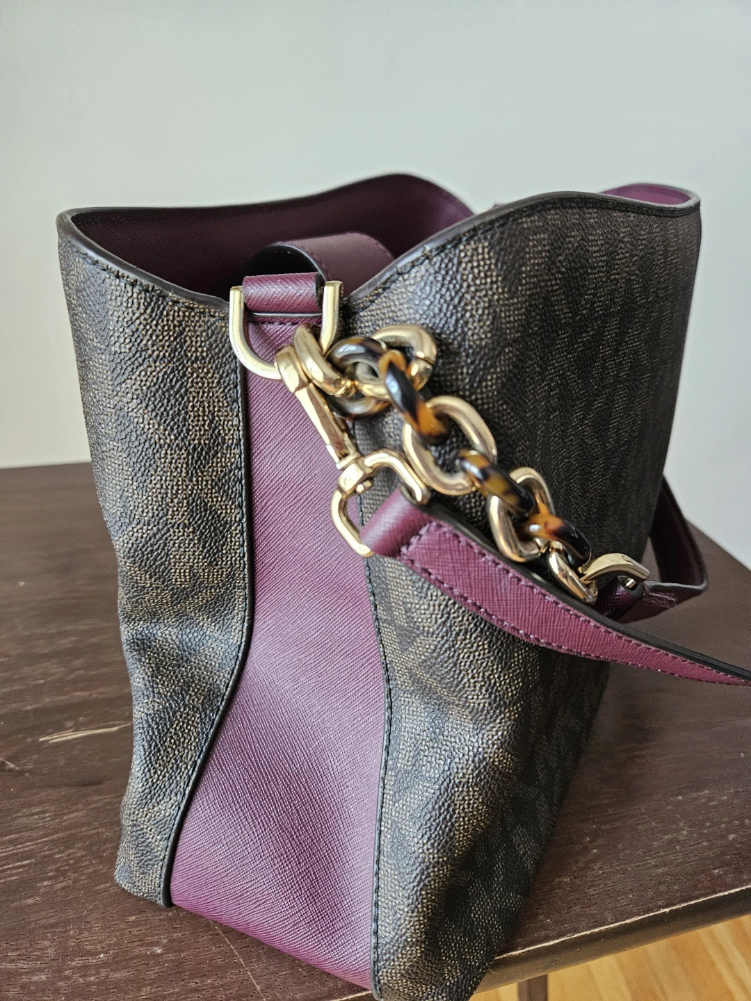 Michael Kors Signature Monogram Bucket Bag with Wallet - photo 5