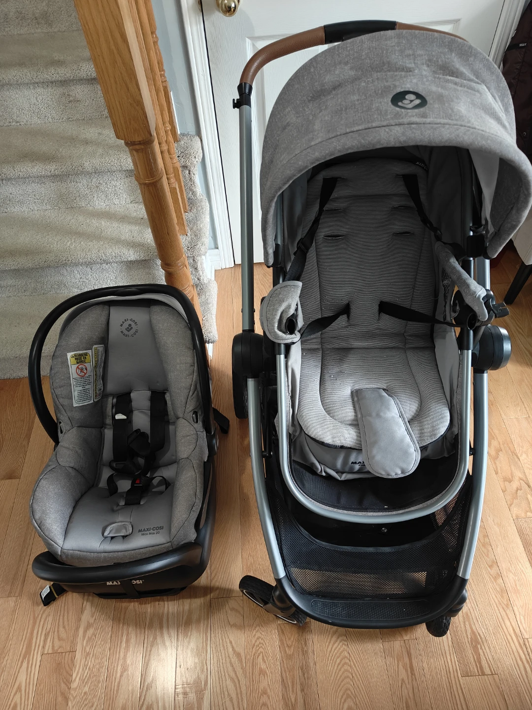 Maxi-Cosi Stroller and Infant Car Seat Travel System - Grey
