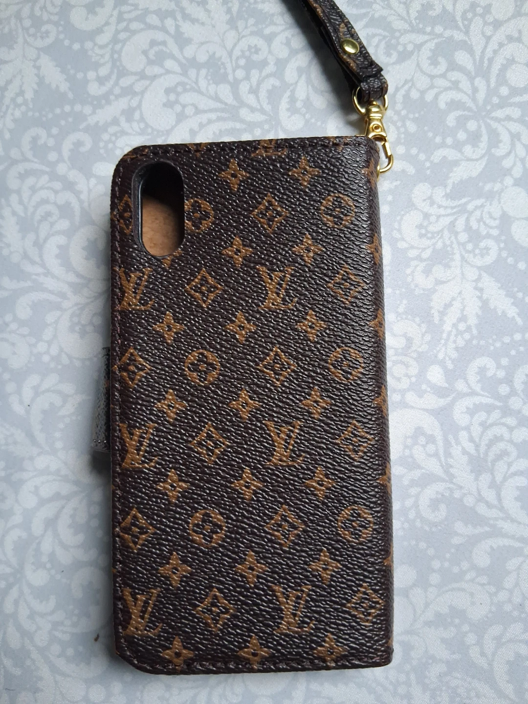 LV Monogram Folio Phone Case with Wrist Strap - photo 3