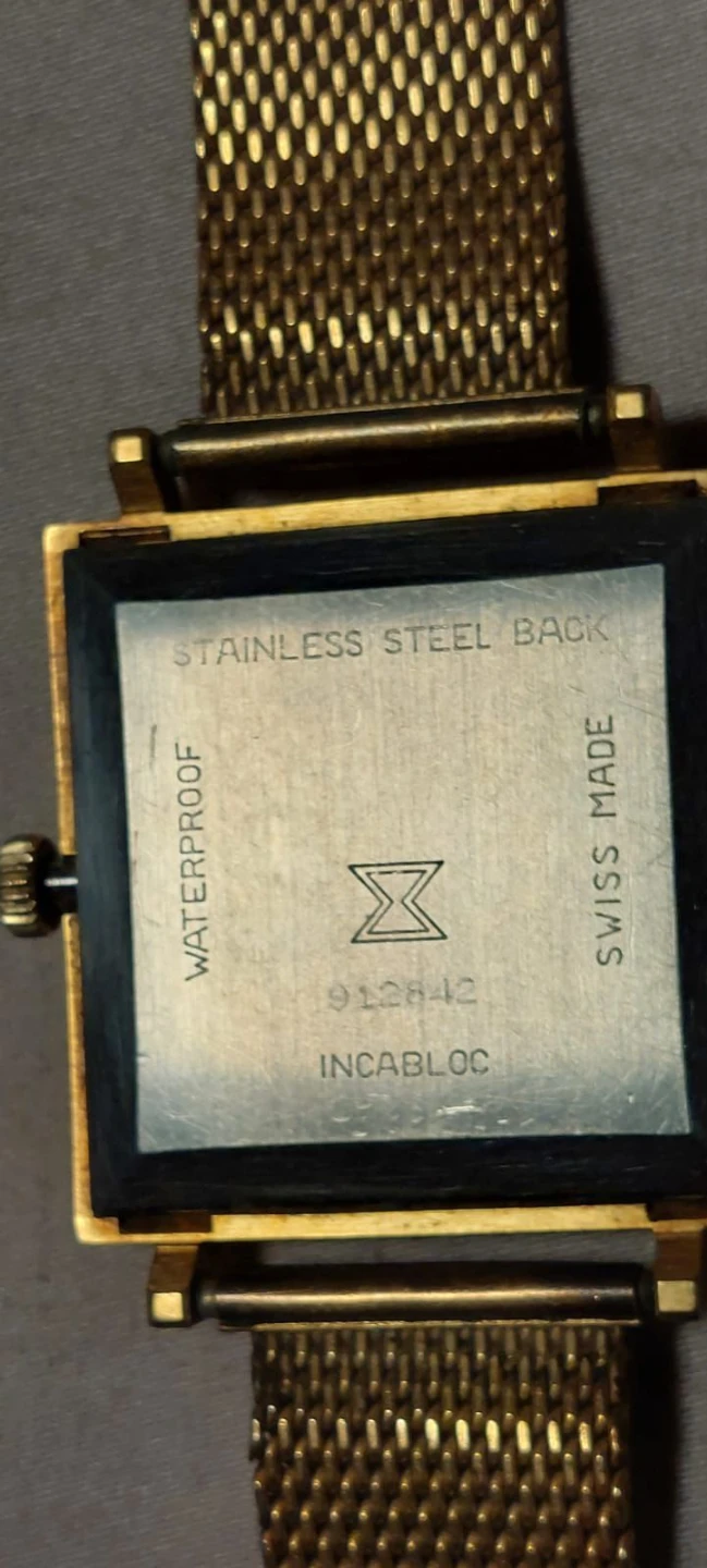 Vintage PRISMA Square Gold Tone Watch - photo 5