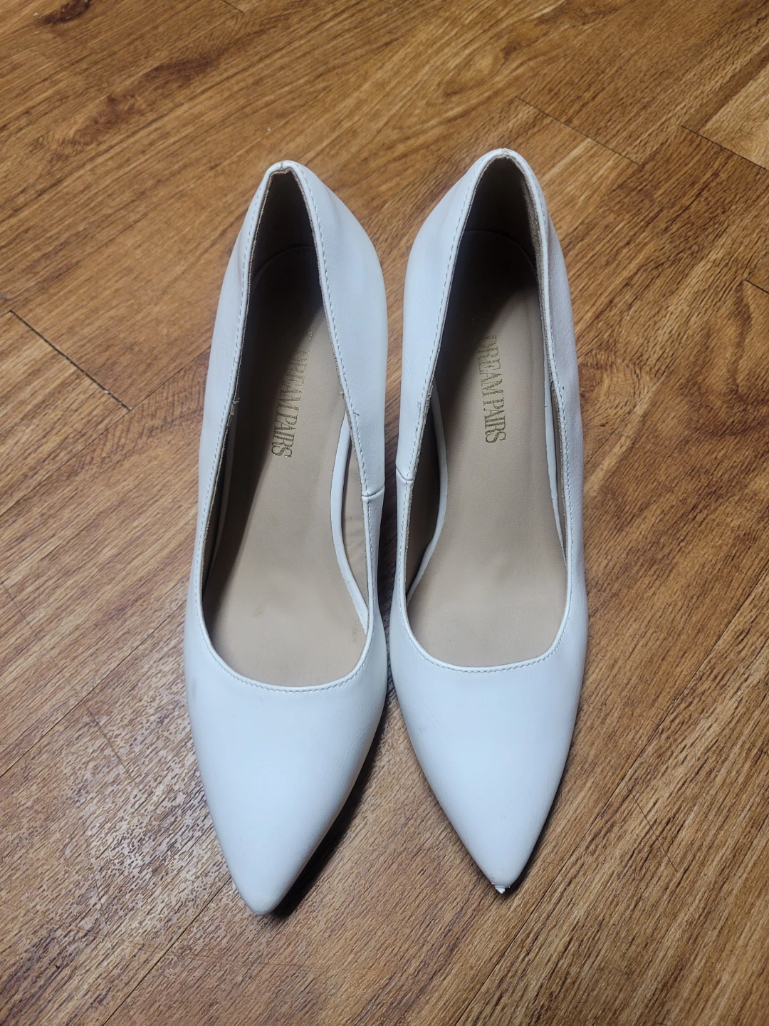 Dream Pairs White Stiletto Pumps - Women's Size 9.5